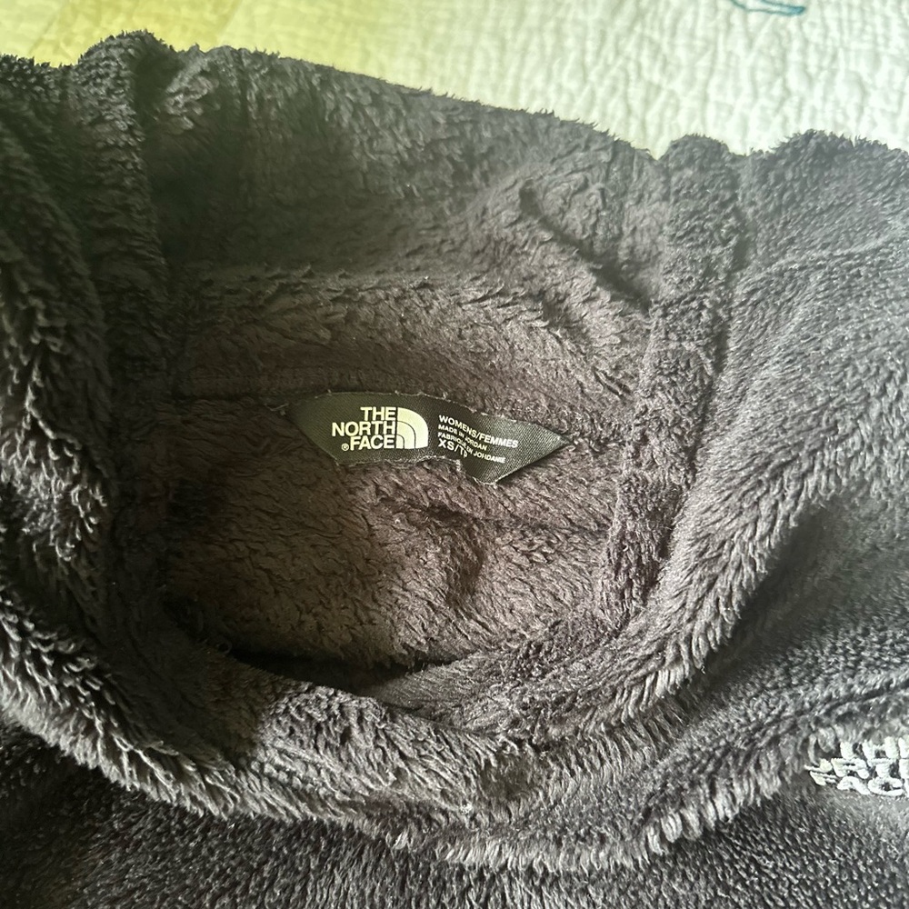 The North Face Women's Sweater - Black